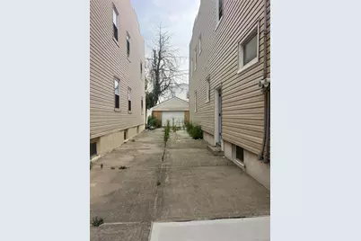 216-25 136th Road, Springfield Gardens, NY 11413 - Photo 21