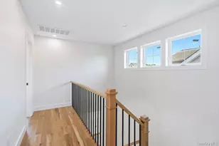 101 Brown St, Mineola, NY 11501 - Photo 21
