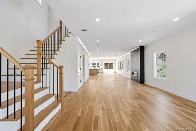 101 Brown Street, Mineola, NY 11501 - Photo 3