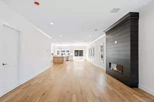 101 Brown St, Mineola, NY 11501 - Photo 17