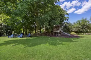 8 Midland Gardens, Bronxville, NY 10708 - Photo 23