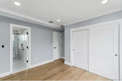 10 California Street, Hicksville, NY 11801 - Photo 21