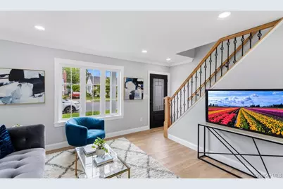 10 California Street, Hicksville, NY 11801 - Photo 9