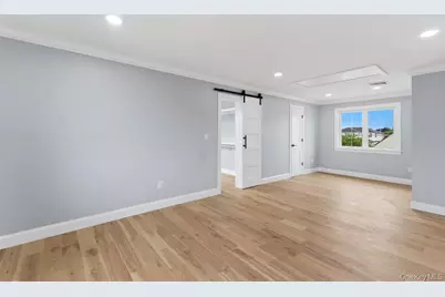 10 California Street, Hicksville, NY 11801 - Photo 31