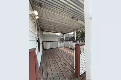 1800 Newbridge Road, North Bellmore, NY 11710 - Photo 23