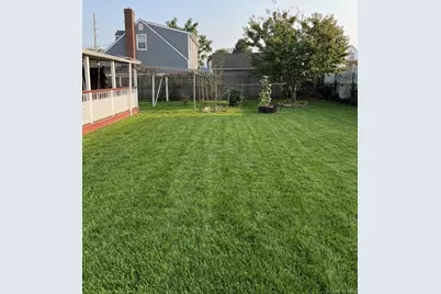 1800 Newbridge Road, North Bellmore, NY 11710 - Photo 13