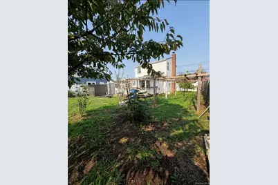 1800 Newbridge Road, North Bellmore, NY 11710 - Photo 25