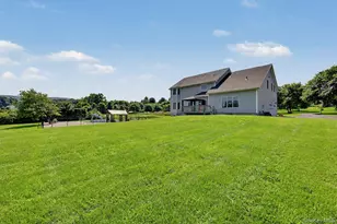 23 Monarch Dr, Hopewell Junction, NY 12533 - Photo 37