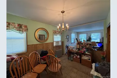 164 S Evergreen Drive, Selden, NY 11784 - Photo 5