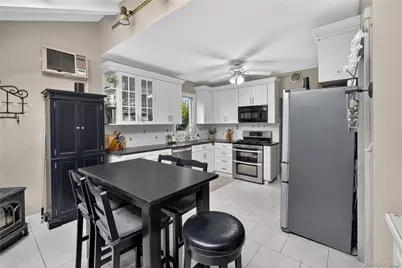 54 Denton Avenue, East Rockaway, NY 11518 - Photo 19