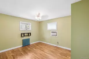 42 Lexington Ave, West Babylon, NY 11704 - Photo 13