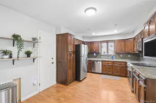 42 Lexington Ave, West Babylon, NY 11704 - Photo 5