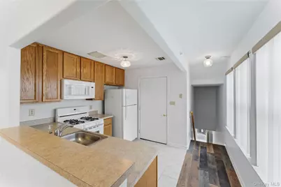 136 Meridian Boulevard, Arverne, NY 11692 - Photo 5