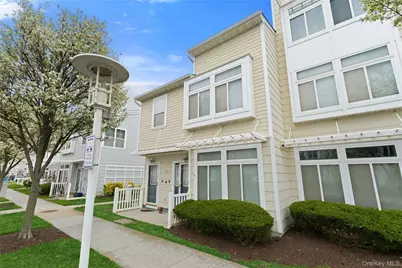 136 Meridian Boulevard, Arverne, NY 11692 - Photo 11