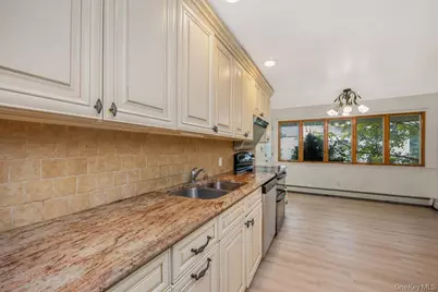 6 Village Drive, Jericho, NY 11753 - Photo 13