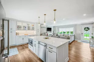 5 Gardenia Dr, Commack, NY 11725 - Photo 11
