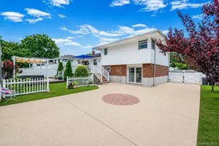 5 Gardenia Dr, Commack, NY 11725 - Photo 41