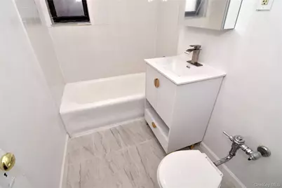 590 E 3rd Street #1L, Mount Vernon, NY 10553 - Photo 13