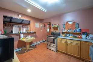 6 Loretta Ct, Coram, NY 11727 - Photo 15