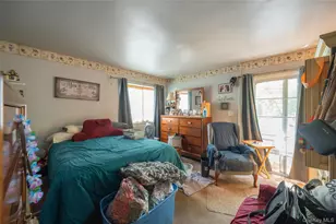 6 Loretta Ct, Coram, NY 11727 - Photo 19