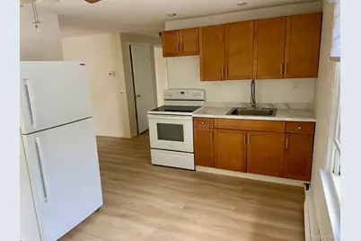 11 April Lane, Hicksville, NY 11801 - Photo 3
