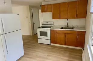 11 April Ln, Hicksville, NY 11801 - Photo 3