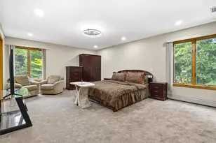 22 Penn Dr, Dix Hills, NY 11746 - Photo 15