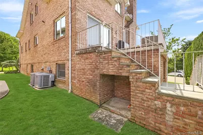 5315 Overbrook Street, Douglaston, NY 11362 - Photo 37