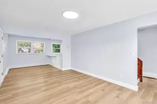 556 S Bayview Ave, Freeport, NY 11520 - Photo 13
