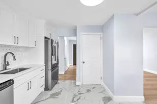 556 S Bayview Ave, Freeport, NY 11520 - Photo 5