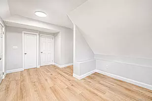 556 S Bayview Ave, Freeport, NY 11520 - Photo 17