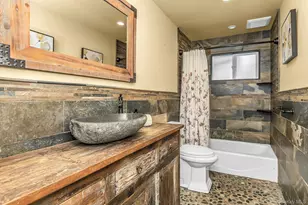 189 Lodge Ave, Huntington Station, NY 11746 - Photo 27