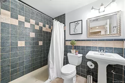 1536 Winganhauppauge Road, Islip, NY 11751 - Photo 25