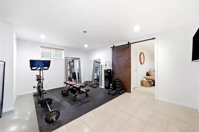 1536 Winganhauppauge Road, Islip, NY 11751 - Photo 21