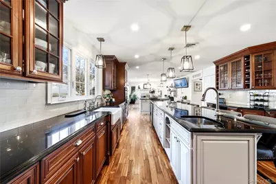 1536 Winganhauppauge Road, Islip, NY 11751 - Photo 7