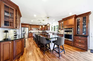 1536 Winganhauppauge Rd, Islip, NY 11751 - Photo 3