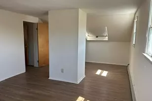 14 Cinder Ln, Hicksville, NY 11801 - Photo 13