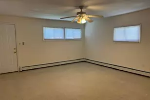 14 Cinder Ln, Hicksville, NY 11801 - Photo 9