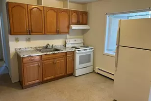 14 Cinder Ln, Hicksville, NY 11801 - Photo 3