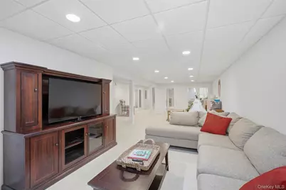 2 Emilys Way, East Setauket, NY 11733 - Photo 33