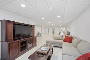 2 Emilys Way, East Setauket, NY 11733 - Photo 33