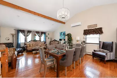 3 Humming Lane, Coram, NY 11727 - Photo 15