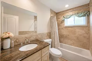 3 Humming Ln, Coram, NY 11727 - Photo 29