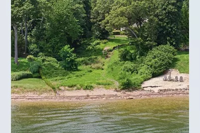 6 Lighthouse Point, Lloyd Harbor, NY 11743 - Photo 29