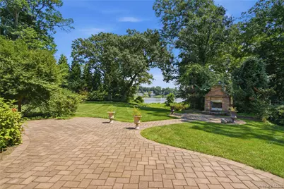 6 Lighthouse Point, Lloyd Harbor, NY 11743 - Photo 27