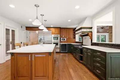 6 Lighthouse Point, Lloyd Harbor, NY 11743 - Photo 13