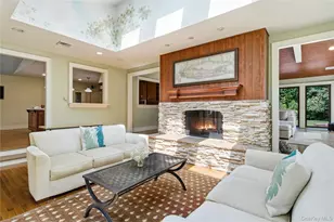 6 Lighthouse Point, Lloyd Harbor, NY 11743 - Photo 11