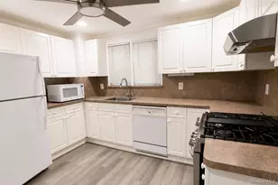 4 Brown St, West Babylon, NY 11704 - Photo 11