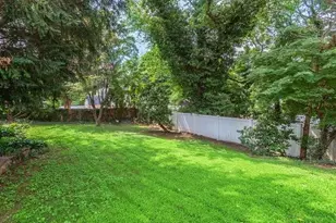 3 Woodland Ave, Glenwood Landing, NY 11547 - Photo 27