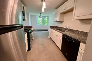 3 Hook Rd, Poughkeepsie, NY 12601 - Photo 7